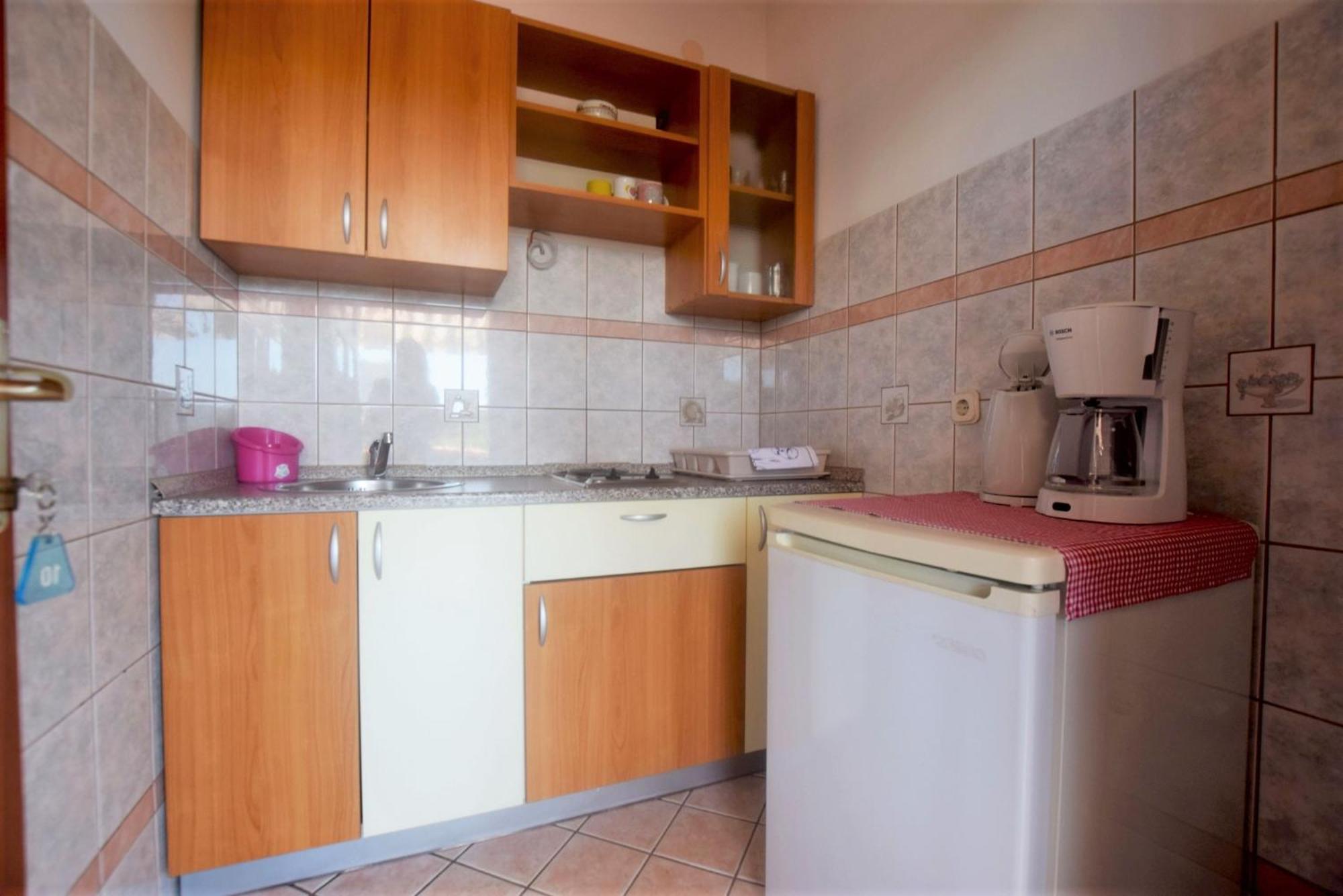 Apartments Adriana Starigrad Paklenica Chambre photo