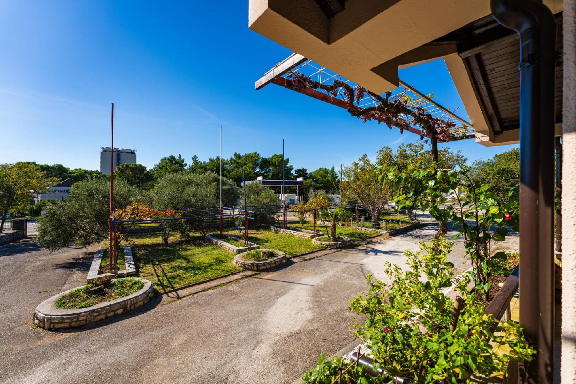 Apartments Adriana Starigrad Paklenica Extérieur photo