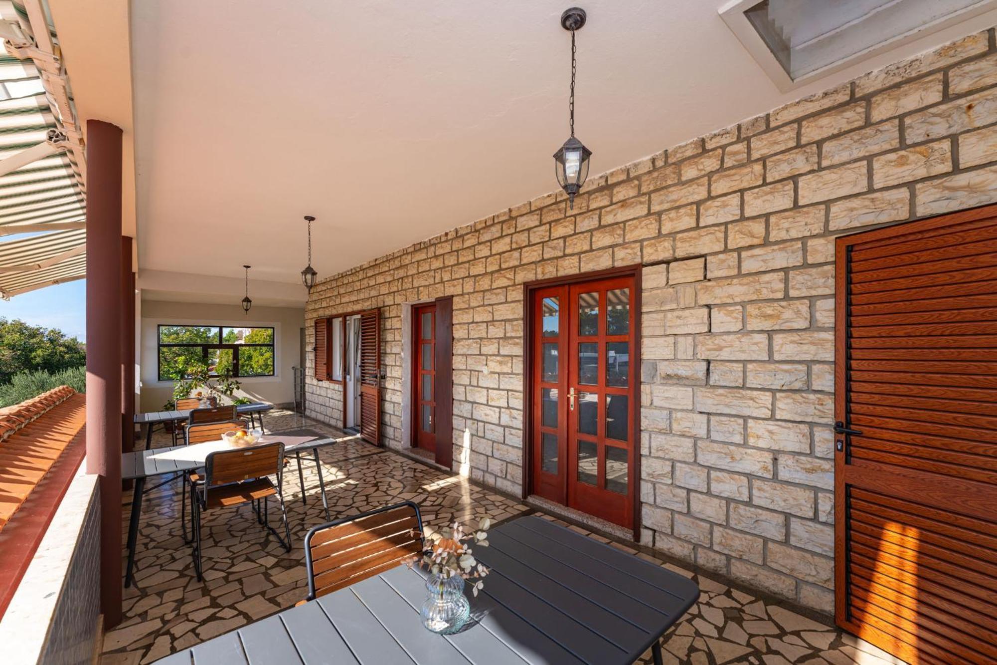 Apartments Adriana Starigrad Paklenica Chambre photo