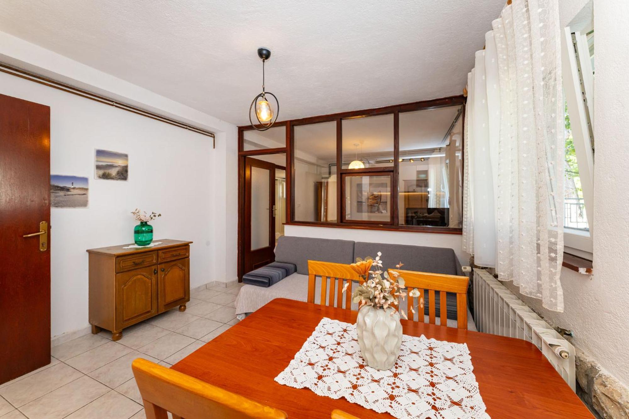 Apartments Adriana Starigrad Paklenica Chambre photo