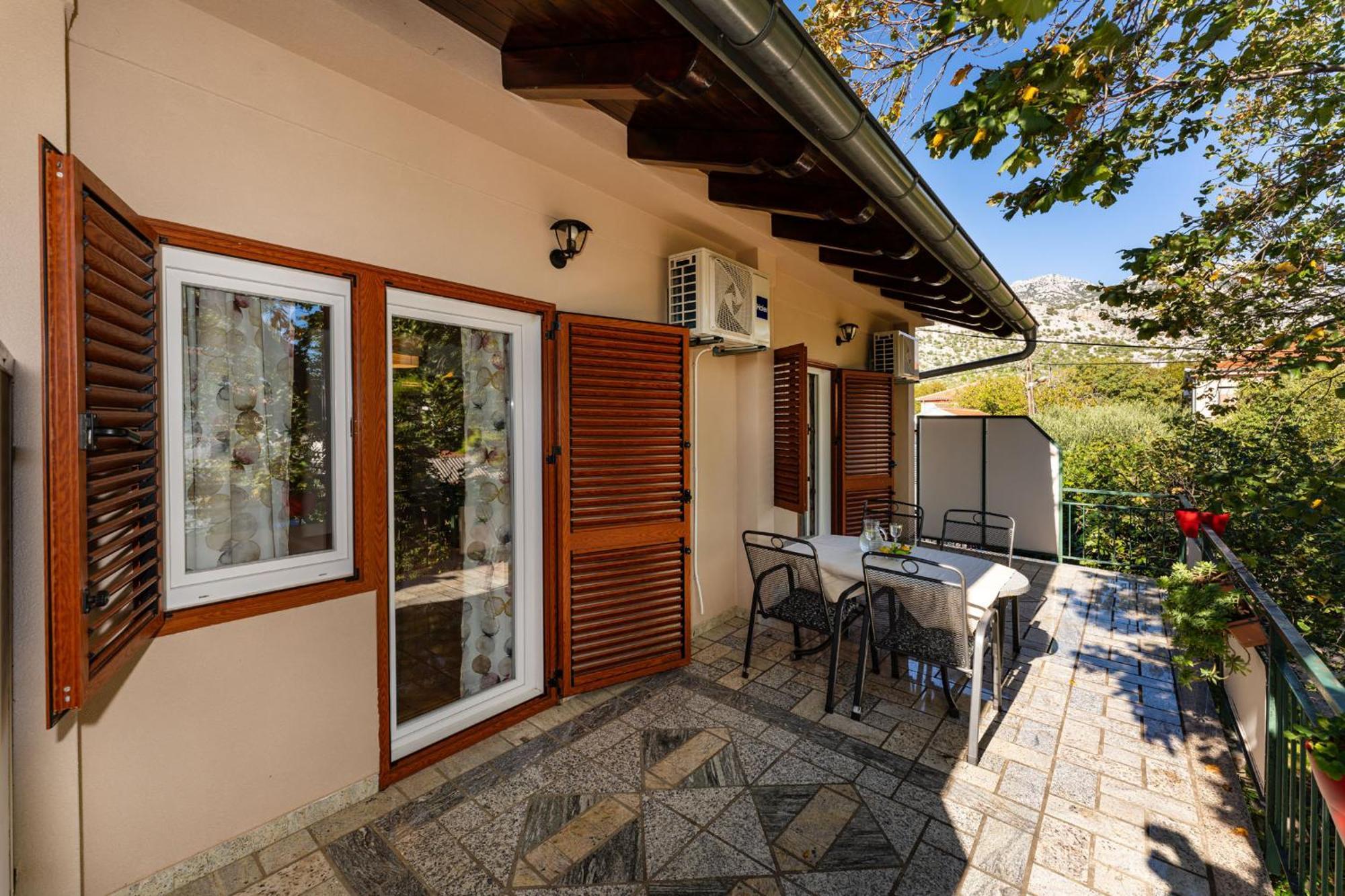Apartments Adriana Starigrad Paklenica Extérieur photo